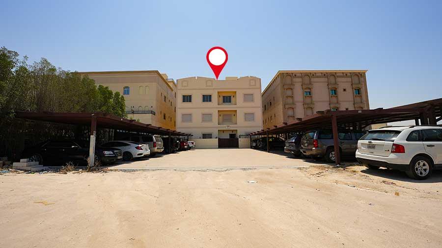 3 rooms, 3 bathrooms + maid’s room, hall and kitchen - Al-Eqaila