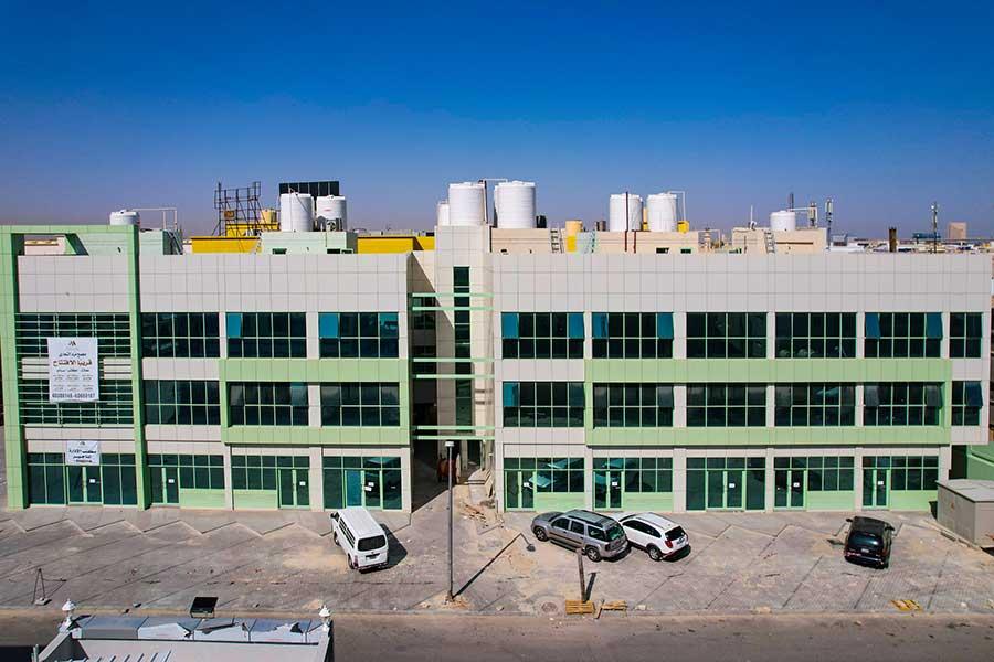 Multi-space commercial stores - Muzd Commercial Complex, Shuwaikh